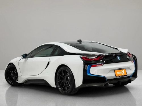 2015-bmw-i8-1-5-hybrid-4wd-9p0865v-slide-thumbnail-4