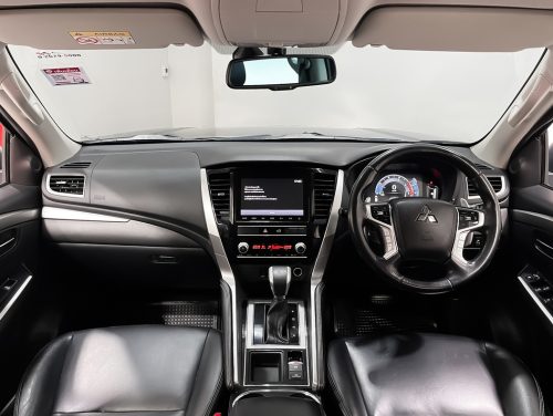 2020-mitsubishi-pajero-sport-2-4-gt-premium-1p2258-slide-thumbnail-3