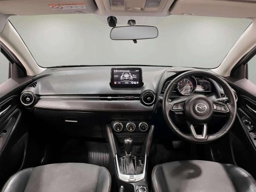 2020-mazda-2-1-3-sports-high-plus-1p2284-slide-thumbnail-4
