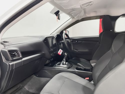2023-isuzu-d-max-1-9-s-space-cab-slide-thumbnail-6