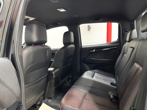 2018-isuzu-d-max-1-9-x-series-z-hi-lander-1p2236-slide-thumbnail-3