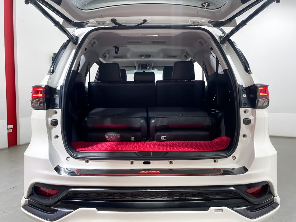 2017 TOYOTA FORTUNER 2.8 TRD SPORTIVO 4WD [1P2252V] - 8