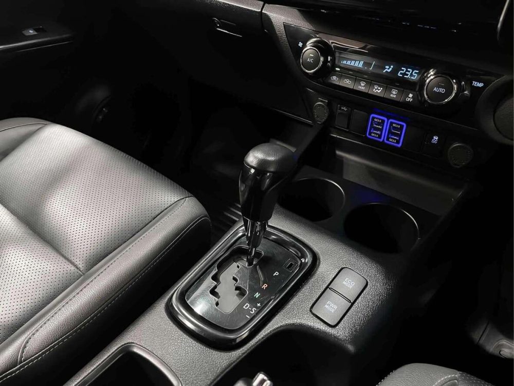 2021 TOYOTA HILUX REVO 2.4 ROCCO PRERUNNER [1P2305V] - 8