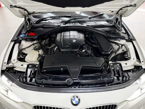 2018-bmw-320d-2-0-luxury-1p2144-2-slide-thumbnail-4