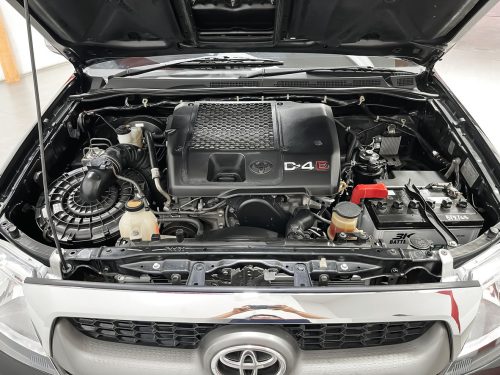 2010-toyota-hilux-vigo-2-5-e-prerunner-vn-turbo-1p2201v-slide-thumbnail-5
