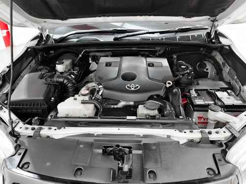 2020-toyota-hilux-revo-2-4-g-rocco-prerunner-1p2218v-slide-thumbnail-5