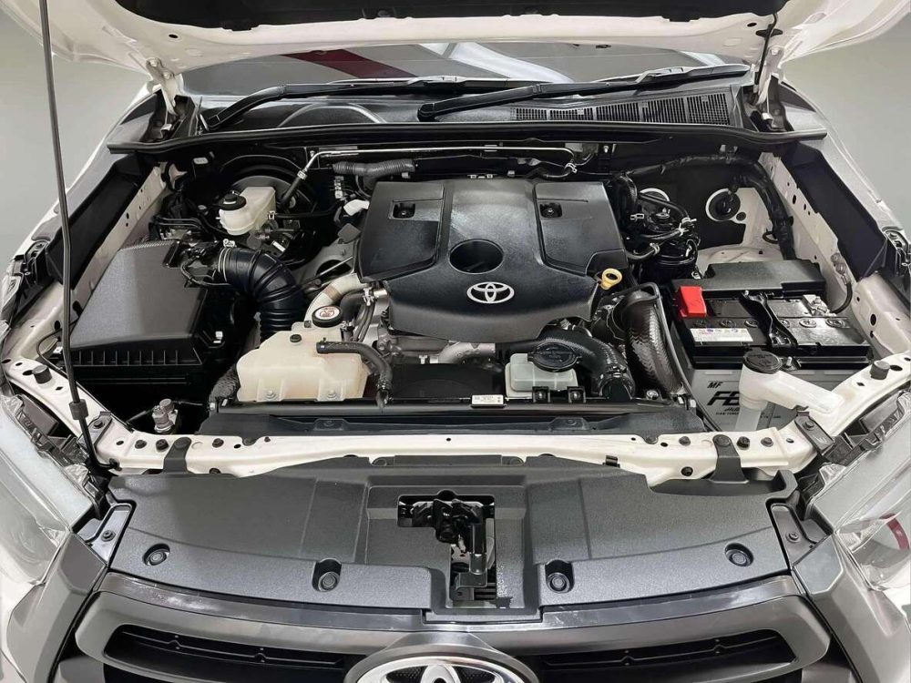 2024 TOYOTA HILUX REVO 2.4 ENTRY [1P2306] - 9