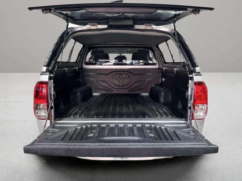 2020-toyota-hilux-revo-2-4-z-edition-mid-1p2265-slide-thumbnail-5