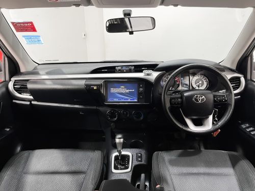 2020-toyota-hilux-revo-2-4-z-edition-mid-1p2265-slide-thumbnail-8