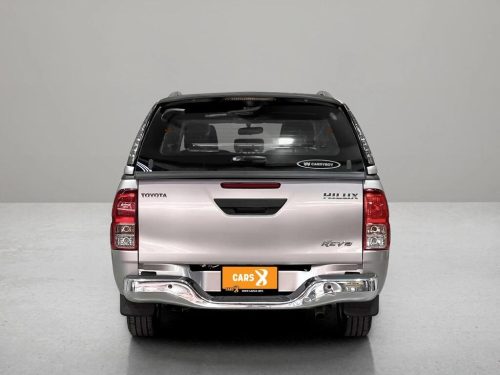 2020-toyota-hilux-revo-2-4-z-edition-mid-1p2265-slide-thumbnail-3