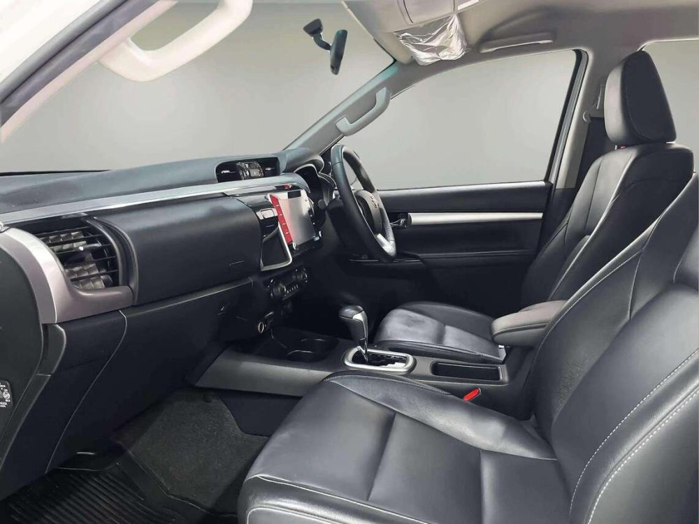 2023 TOYOTA HILUX REVO 2.8 HIGH 4WD [1P2312V] - 8