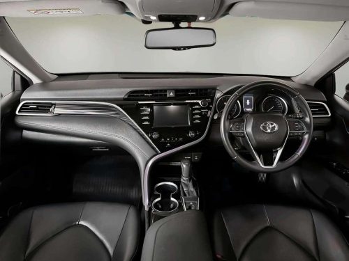 2020-toyota-camry-2-0-g-1c0001-slide-thumbnail-4