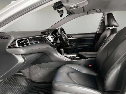 2020-toyota-camry-2-0-g-1c0001-slide-thumbnail-5