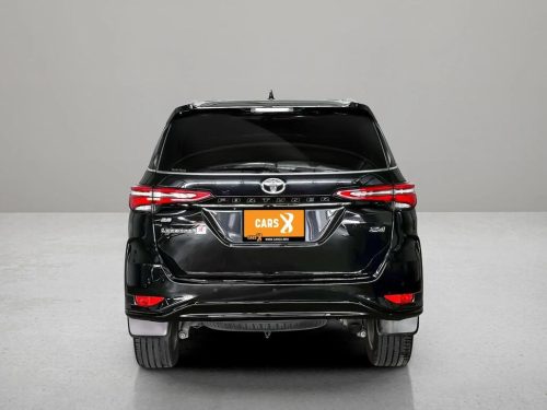 2020-toyota-fortuner-2-8-legender-4wd-1p2465-slide-thumbnail-5