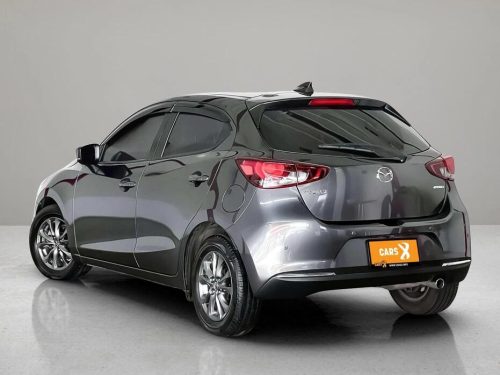 2021-mazda2-1-3-sp-sport-1p2428v-slide-thumbnail-3