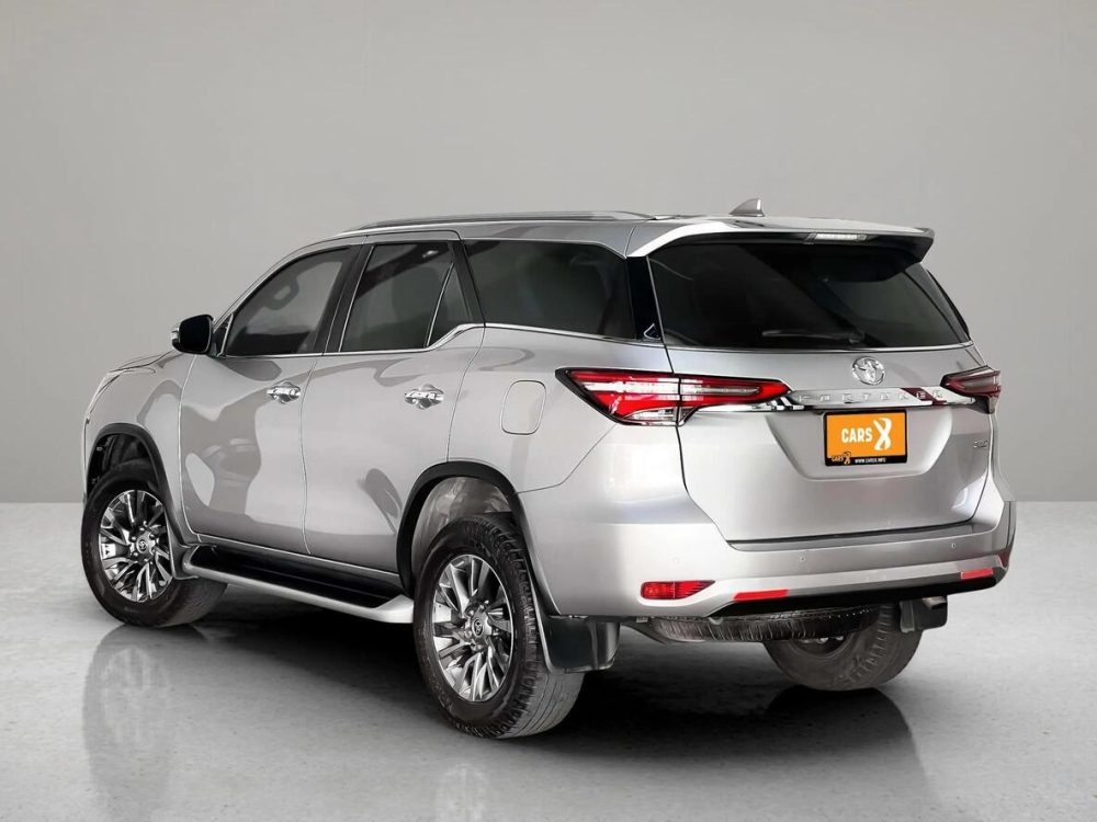 2021 TOYOTA FORTUNER 2.4 V 4WD [1P2433] - 4
