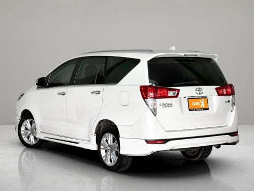 2017-toyota-innova-2-8-crysta-v-1c0009-slide-thumbnail-3