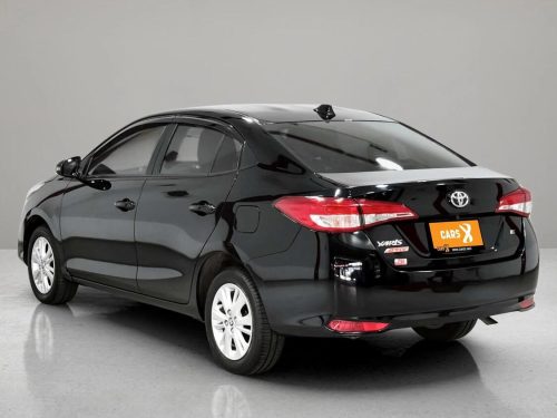 2019-toyota-yaris-ativ-1-2-e-1p2476v-slide-thumbnail-4