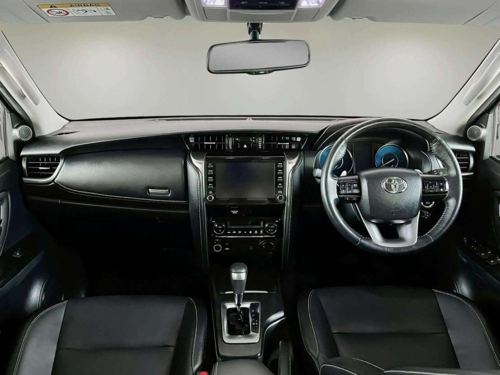 2022 TOYOTA FORTUNER 2.4 V LEADER 4WD [1P2439] - 10