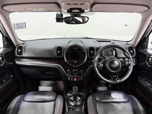 2021-mini-cooper-2-0-s-countryman-hightrum-1p2479-slide-thumbnail-4