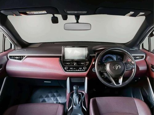2022-toyota-corolla-cross-1-8-hybrid-premium-1p2416-slide-thumbnail-4