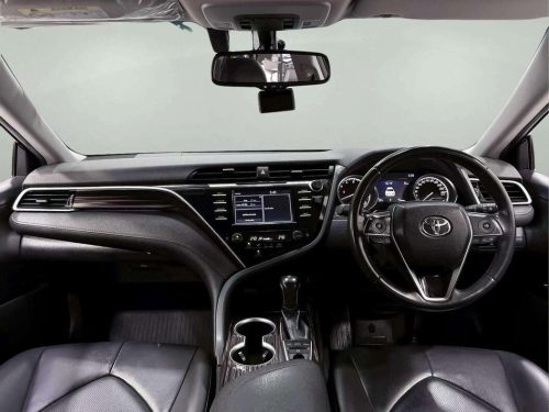 2020-toyota-camry-2-5-g-1p2481-slide-thumbnail-4