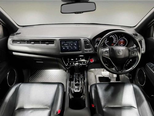 2020-honda-hr-v-1-8-rs-1s1233v-slide-thumbnail-4