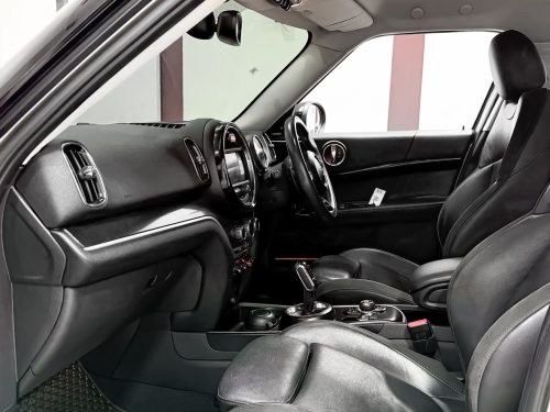 2021-mini-cooper-2-0-s-countryman-hightrum-1p2479-slide-thumbnail-5