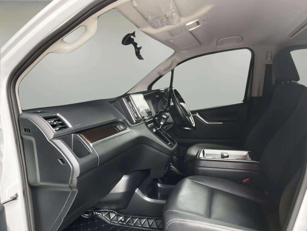 2025 MAJESTY 2.8 PREMIUM [1P2448] - 6