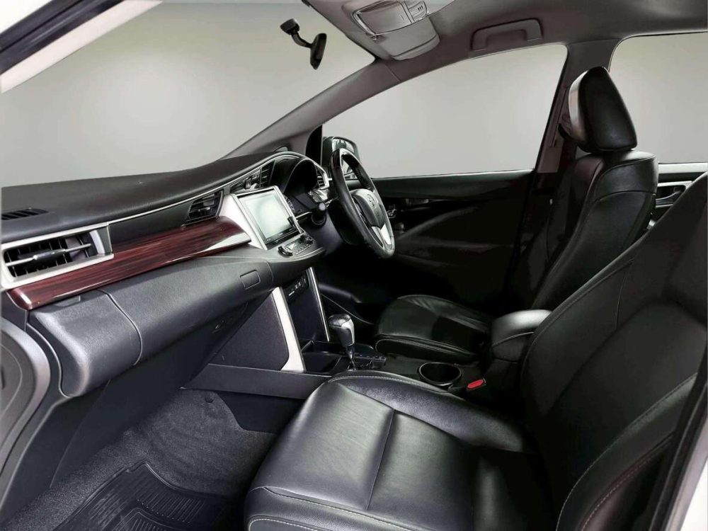 2017 TOYOTA INNOVA 2.8 CRYSTA V [1C0009] - 6