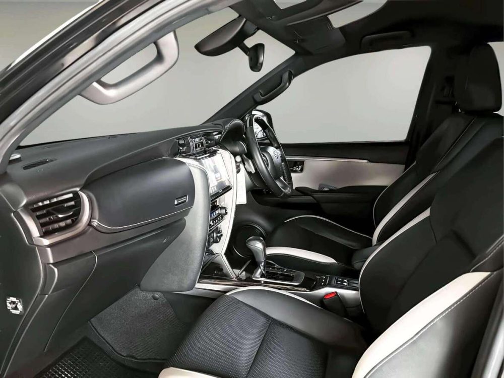 2020 TOYOTA FORTUNER 2.8 LEGENDER 4WD [1P2465] - 9