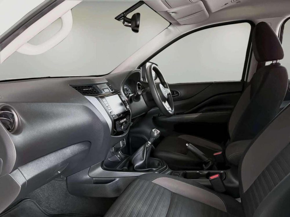 2023 NISSAN NAVARA 2.3 E BLACK EDITION CALIBRE [1C0011] - 6