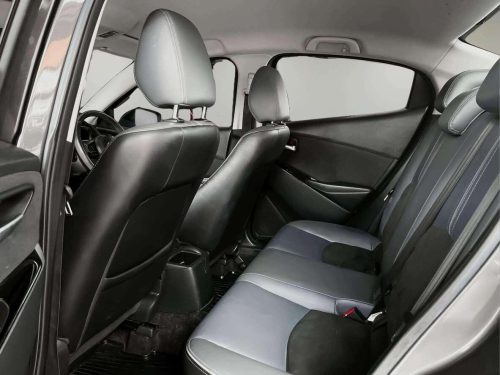 2020-mazda-2-1-3-s-leather-1p2431-slide-thumbnail-6