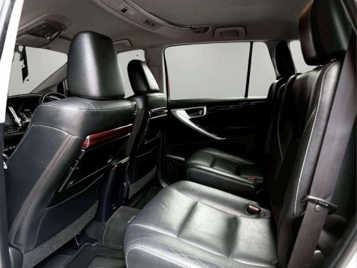 2017-toyota-innova-2-8-crysta-v-1c0009-slide-thumbnail-6