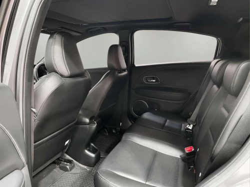 2020-honda-hr-v-1-8-rs-1s1233v-slide-thumbnail-6