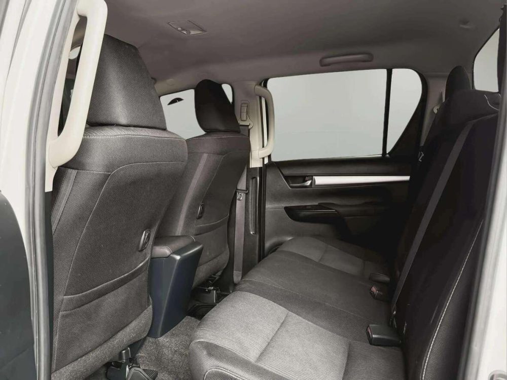 2021 TOYOTA HILUX REVO 2.4 MID PRERUNNER [1P2454] - 1