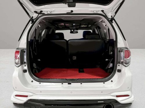 2012-toyota-fortuner-3-0-v-50th-anniversary-9p0921v-slide-thumbnail-6