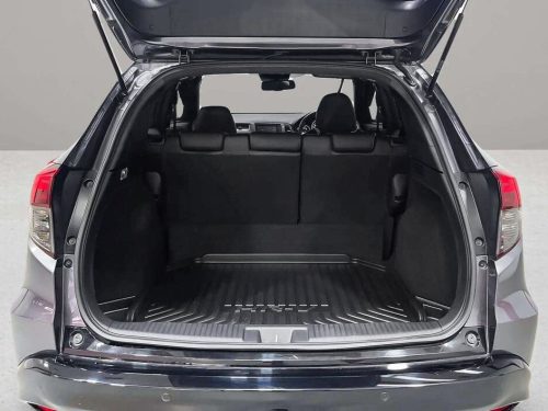 2020-honda-hr-v-1-8-rs-1s1233v-slide-thumbnail-7