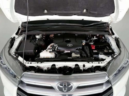 2017-toyota-innova-2-8-crysta-v-1c0009-slide-thumbnail-8
