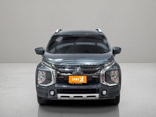2020-mitsubishi-xpander-cross-1-5-1p2560v-slide-thumbnail-0