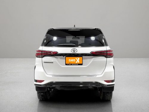 2021-toyota-fortuner-2-4-legender-1d0024v-slide-thumbnail-2