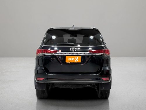 2021-toyota-fortuner-2-4-v-1a0007v-slide-thumbnail-2