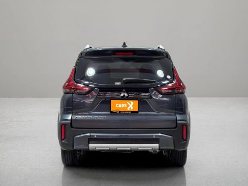 2020-mitsubishi-xpander-cross-1-5-1p2560v-slide-thumbnail-2