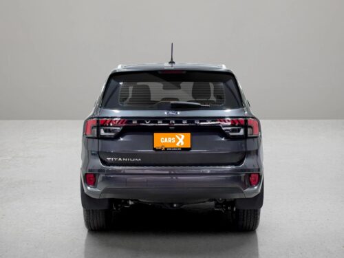 ford-everest-2-0-titanium-plus-1p2565v-slide-thumbnail-1