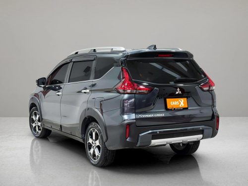 2020-mitsubishi-xpander-cross-1-5-1p2560v-slide-thumbnail-3
