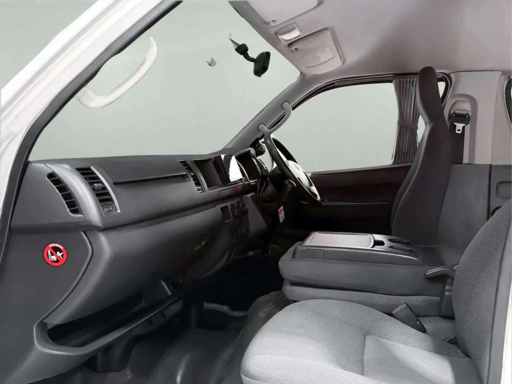 2017 TOYOTA COMMUTER 3.0 D4D [1P2484V] - 6