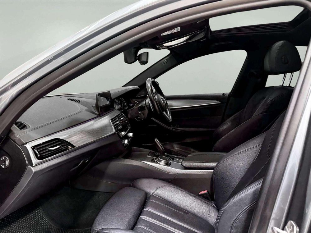 2018 BMW 530E 2.0 M SPORT [1P2549] - 9