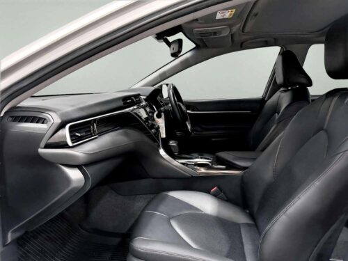toyota-innova-2-8-v-crysta-1c0041v-slide-thumbnail-4