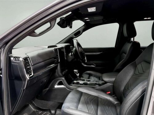 ford-everest-2-0-titanium-plus-1p2565v-slide-thumbnail-4