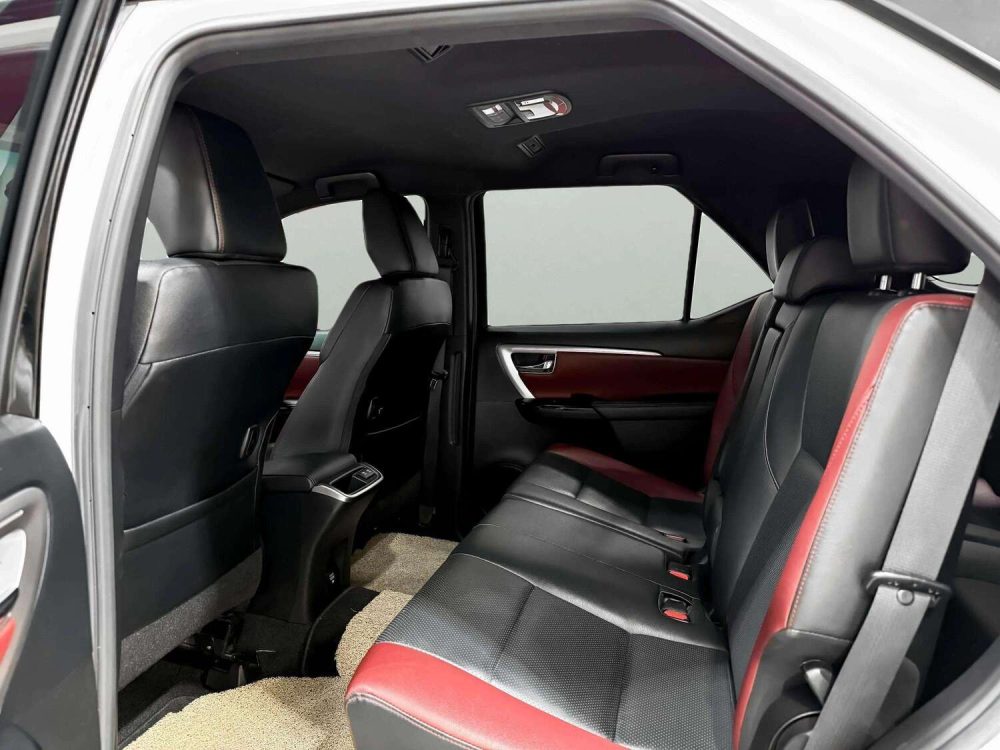 2021 TOYOTA FORTUNER 2.4 LEGENDER [1D0024V] - 7